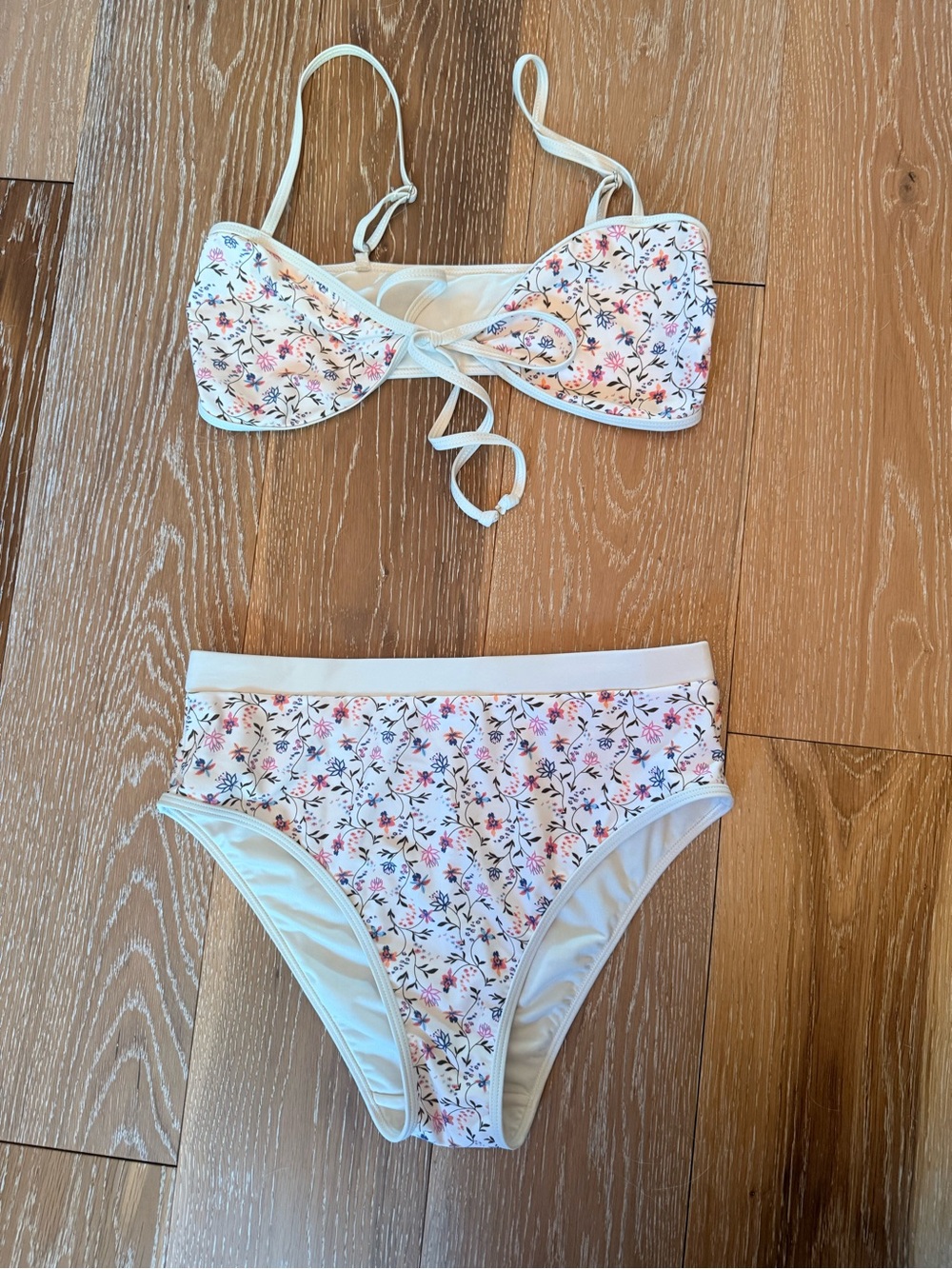 Caroline constas floral bikini M